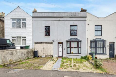 6 Fant Lane, Maidstone, Kent, ME16 8NL 4 bed end of terrace house for sale