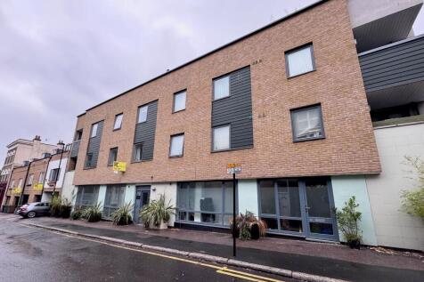 6 The Tavern Apartments, 105 Tanners... 2 bed flat for sale