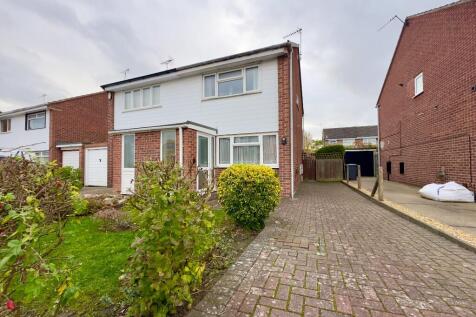 2 bedroom semi-detached house for sale