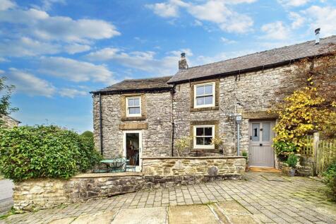 Main Street, Taddington, SK17 2 bed semi