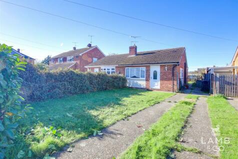 2 bedroom semi-detached bungalow for sale