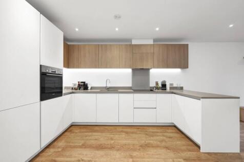 Grattan Court, LONDON E3 2 bed flat for sale