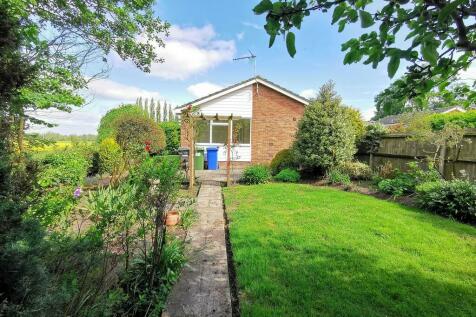 2 bedroom detached bungalow for sale