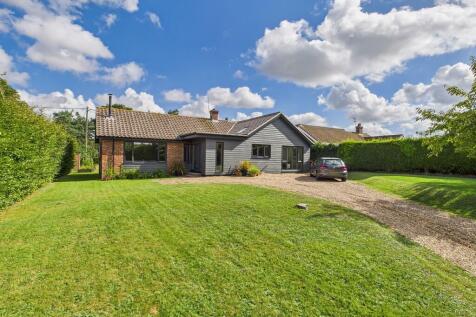 Tunneys Lane, Ditchingham 3 bed detached bungalow for sale