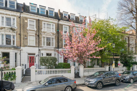 11 bedroom terraced house for sale