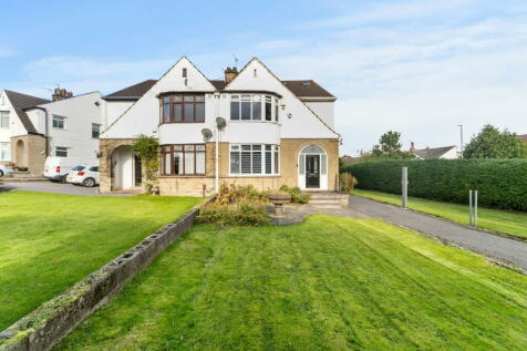 4 bedroom semi-detached house for sale