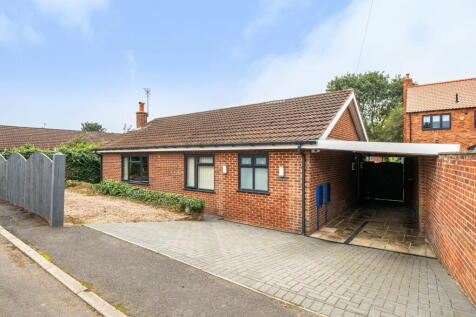 4 bedroom detached bungalow for sale