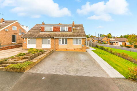 3 bedroom semi-detached house for sale