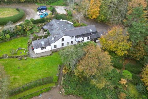 7 bedroom detached house for sale
