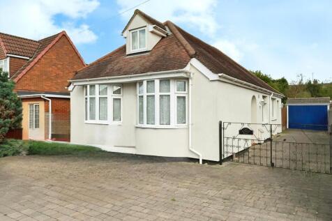 Stewart Road, Chelmsford, CM2 3 bed detached bungalow for sale