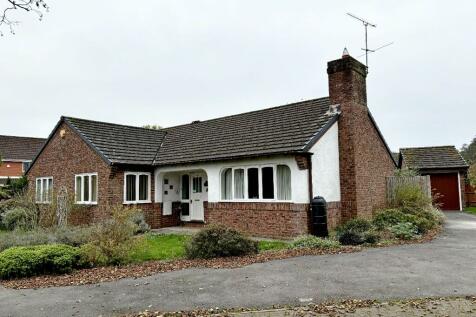 3 bedroom detached bungalow for sale