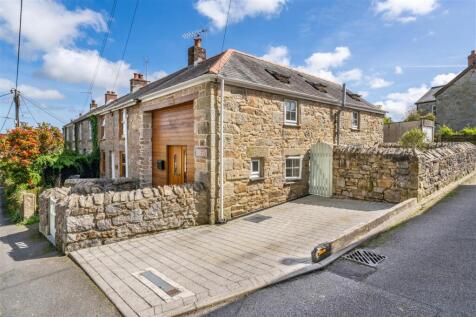 2 bedroom cottage for sale