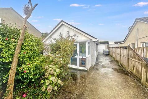 Falmouth TR11 2 bed bungalow for sale
