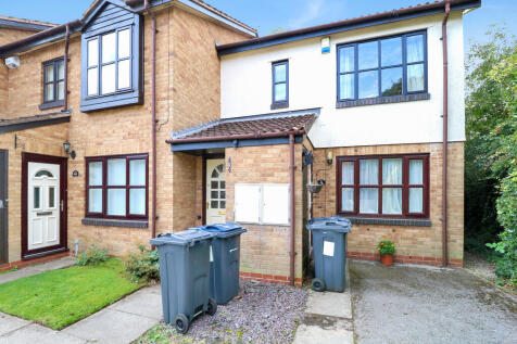 Pembroke Way, Birmingham B28 1 bed maisonette for sale