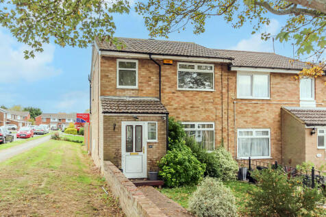 Blaydon Walk, Wellingborough NN8 3 bed semi