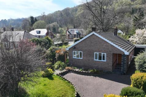 2 bedroom detached bungalow for sale
