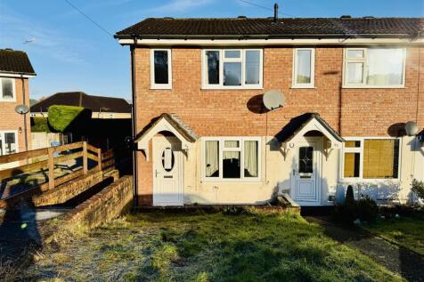 2 bedroom semi-detached house for sale