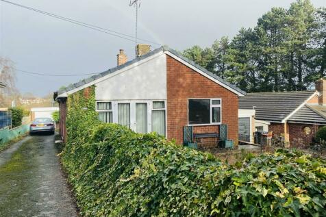 2 bedroom detached bungalow for sale