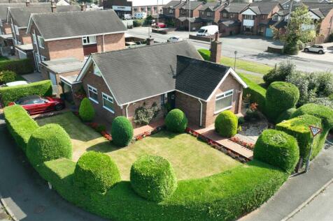 3 bedroom detached bungalow for sale