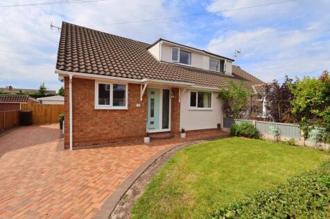 3 bedroom semi-detached bungalow for sale