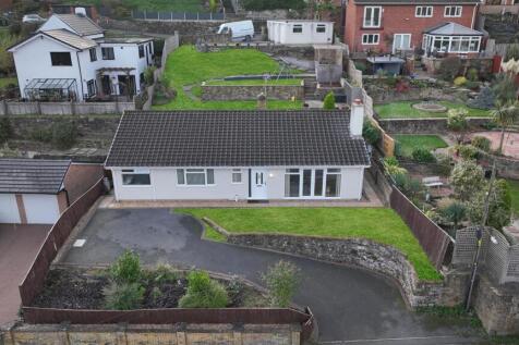 4 bedroom detached bungalow for sale