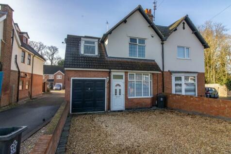 4 bedroom semi-detached house for sale