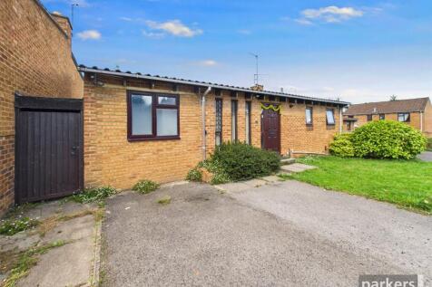 Allonby Close, Reading RG6 3 bed bungalow for sale