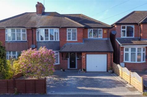 4 bedroom semi-detached house for sale