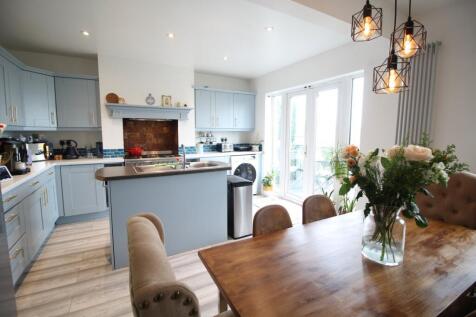 Ross Road, London, South Norwood, SE25 3 bed terraced house for sale