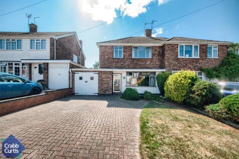 Dunblane Drive, Cubbington, CV32 3 bed semi