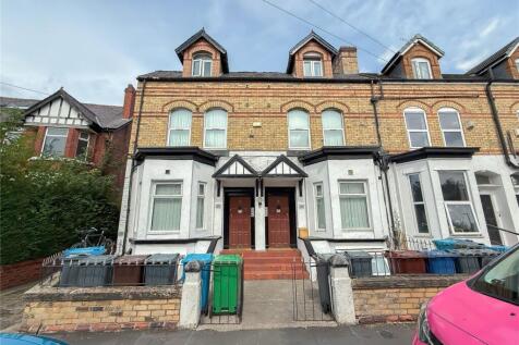 19 bedroom terraced house for sale