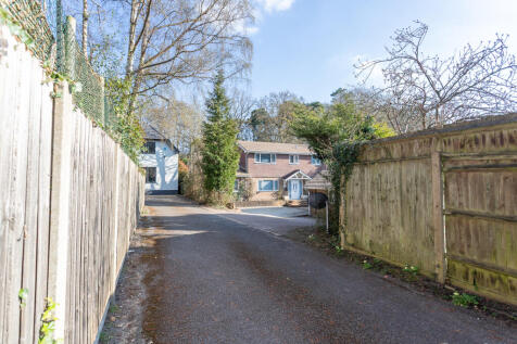 NORTON PARK, SUNNINGHILL, ASCOT... 5 bed detached house for sale