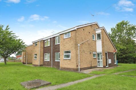 Gullane Drive, Hull, HU6 7XQ 2 bed ground floor flat for sale