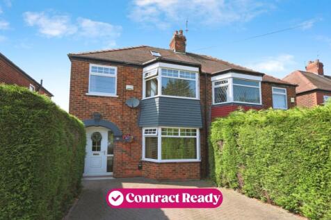 County Road North, Hull, East Riding... 3 bed semi