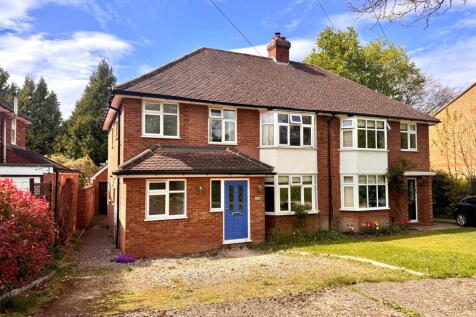 4 bedroom semi-detached house for sale