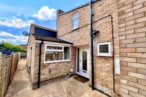 3 bedroom chalet for sale