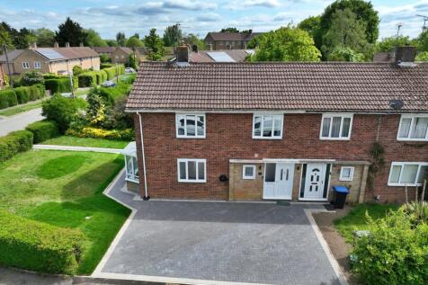 Lowerfield, Welwyn Garden City, AL7 3 bed end of terrace house for sale