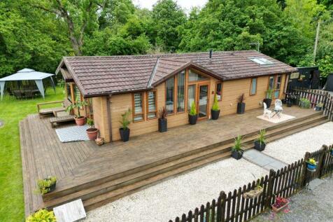 3 bedroom equestrian property for sale