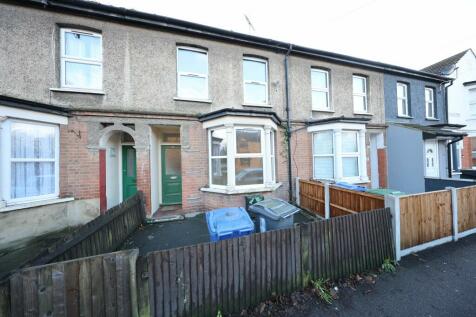 Southland Terrace, Purfleet on Thames 3 bed terraced house for sale