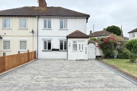 3 bedroom semi-detached house for sale