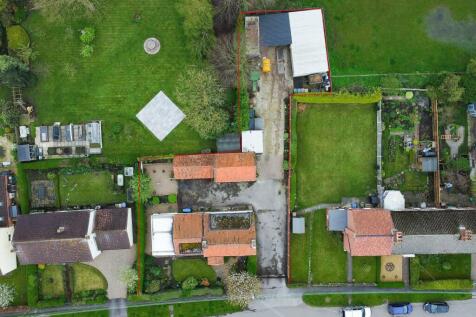 Main Street, Ellerton, York, YO42 4NX 4 bed detached house for sale