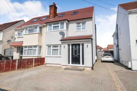 4 bedroom semi-detached house for sale