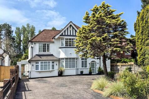 Kings Drive, Eastbourne 5 bed detached house for sale