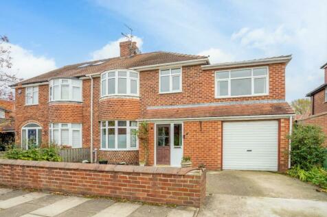 4 bedroom semi-detached house for sale