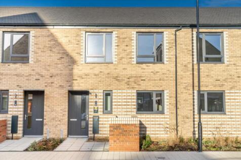 3 bedroom town house for sale