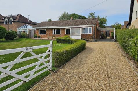 3 bedroom detached bungalow for sale