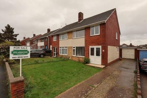 Hillmead Gardens, Bedhampton, Havant 3 bed semi