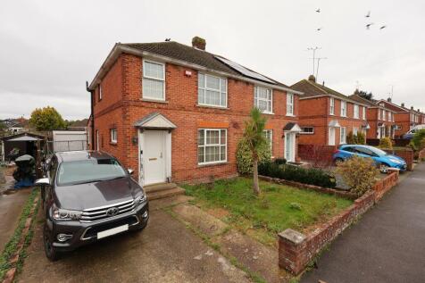 Wigan Crescent, Bedhampton, Havant 3 bed semi