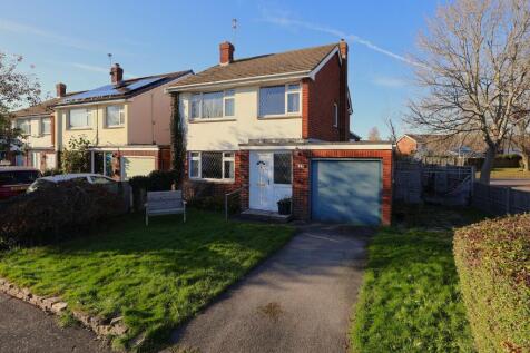 Spindle Warren, Denvilles, Havant 3 bed detached house for sale