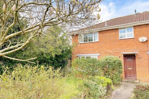 Marlborough Court, Dibden Purlieu 4 bed end of terrace house for sale